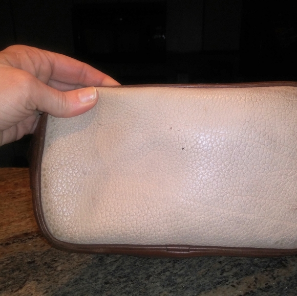 AUTHENTIC VINTAGE DOONEY AND BOURKE DRAWSTRING BAG - Picture 3 of 10